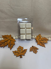 Load image into Gallery viewer, Apple Crisp Wax Melt